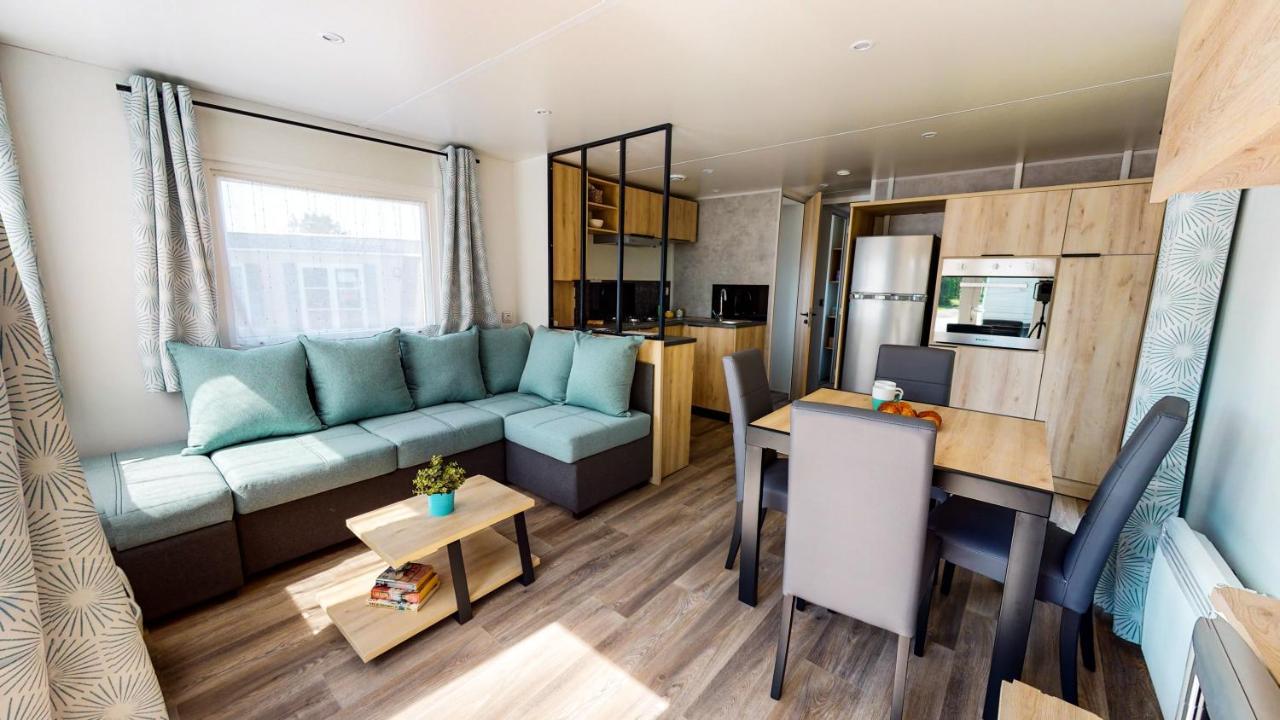 Jpp Marie Ange Proprietaire Hotell Saint-Julien-en-Born Eksteriør bilde