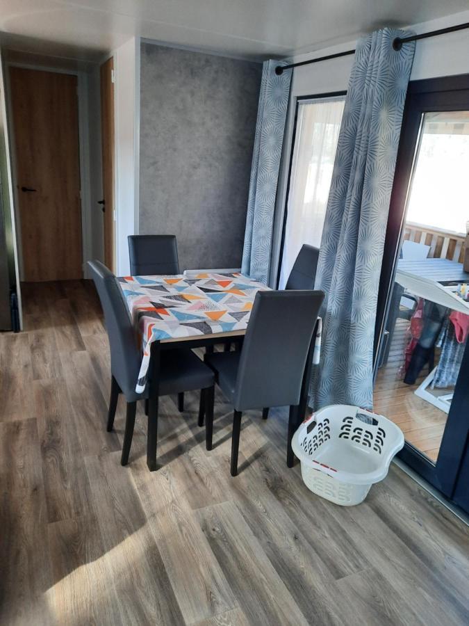 Jpp Marie Ange Proprietaire Hotell Saint-Julien-en-Born Eksteriør bilde